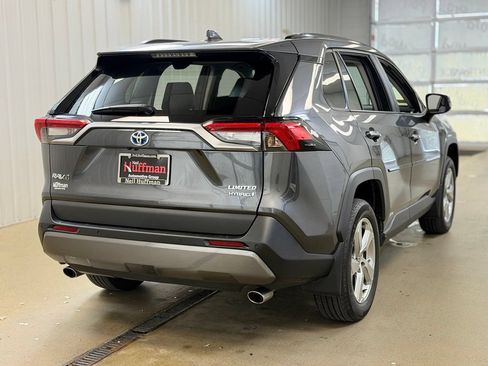 Used 2021 Toyota RAV4 Limited AWD/4WD image 5