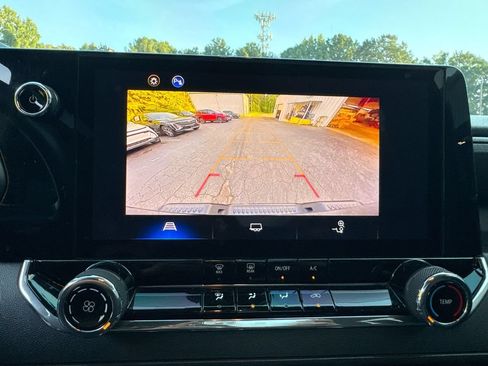 Used 2024 Chevrolet Colorado Trail Boss w/ Advanced Trailering Package AWD/4WD image 28