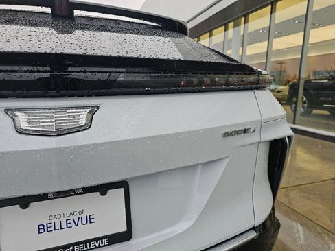 New 2026 Cadillac Lyriq Signature Luxury image 13