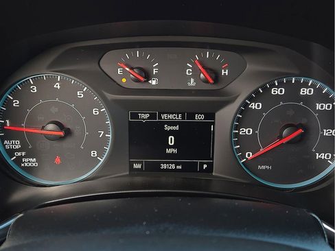 Used 2020 Chevrolet Equinox LS w/ LS Convenience Package image 18