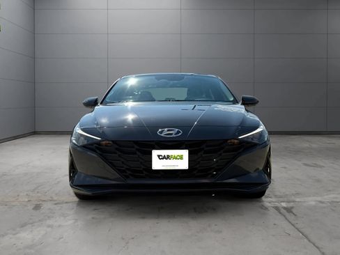 Used 2023 Hyundai Elantra SEL FWD image 2