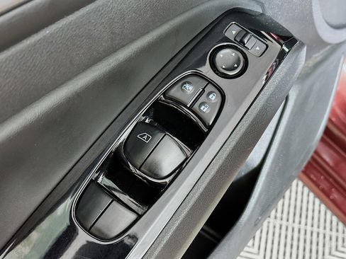 Used 2023 Nissan Altima 2.5 SV image 17