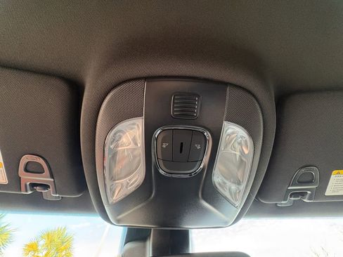 New 2026 Jeep Compass Latitude image 32