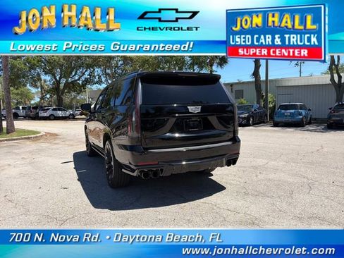 Used 2026 Cadillac Escalade V w/ LPO, ONYX Package image 9