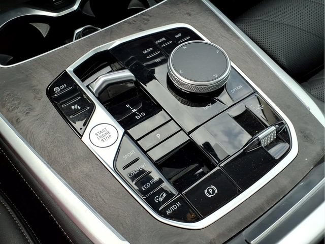 Used 2023 BMW X7 xDrive40i w/ Premium Package AWD/4WD image 13