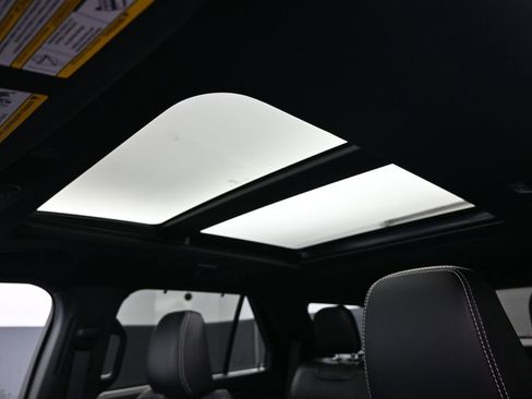 Used 2023 Ford Explorer ST w/ Equipment Group 401A image 19