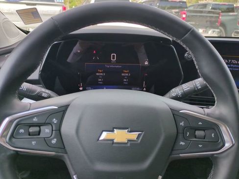 Used 2024 Chevrolet Trax LT w/ Driver Confidence Package image 28