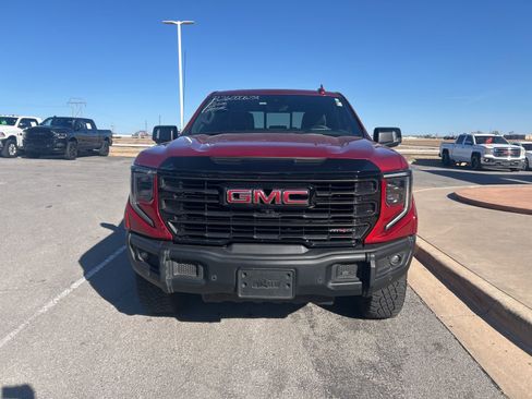 Used 2024 GMC Sierra 1500 AT4X image 2