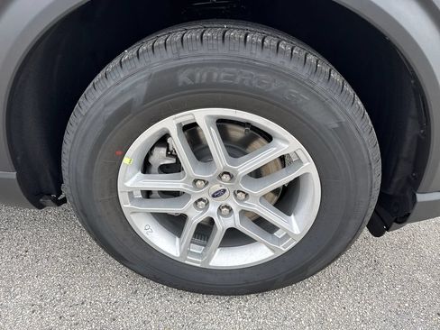 New 2026 Ford Explorer Active RWD image 10