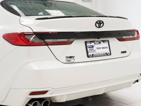 Used 2025 Toyota Camry XSE image 9