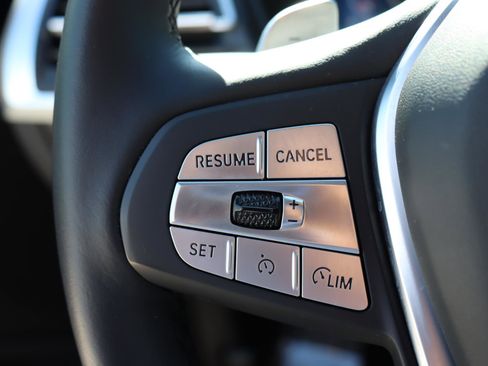 Used 2024 BMW X4 xDrive30i image 19