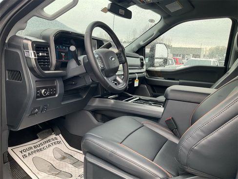 New 2026 Ford F250 Lariat w/ Black Appearance Package image 15