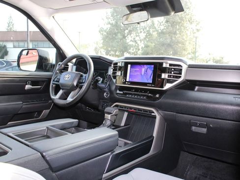 Used 2022 Toyota Tundra SR5 image 20