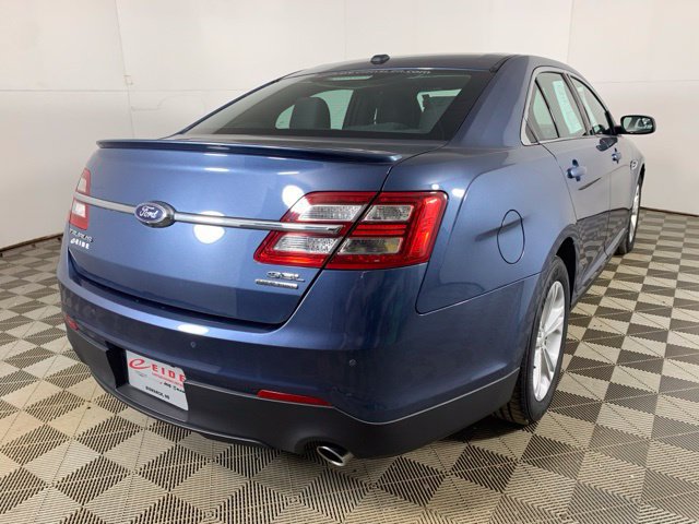 Used 2018 Ford Taurus SEL FWD image 13
