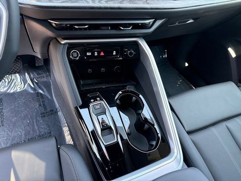 New 2025 Audi Q5 2.0T Premium Plus w/ Premium Plus image 18