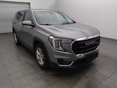 Used 2023 GMC Terrain SLE FWD image 13