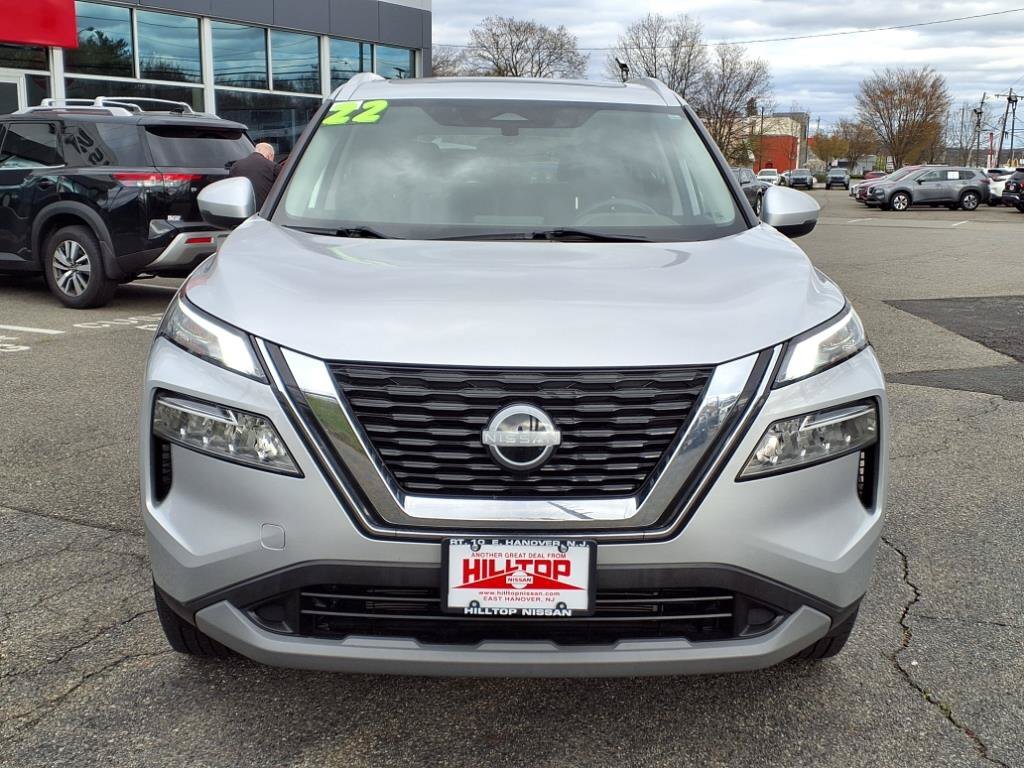 Used 2022 Nissan Rogue SV w/ SV Premium Package AWD/4WD image 2
