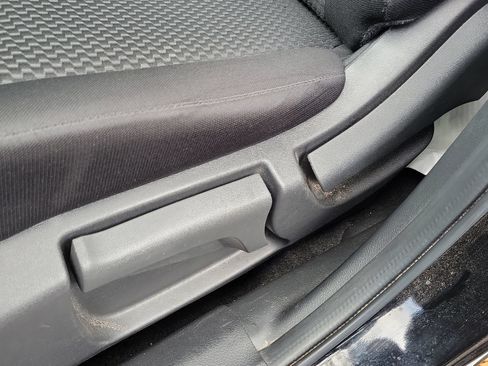 Used 2021 Nissan Rogue Sport S FWD image 7