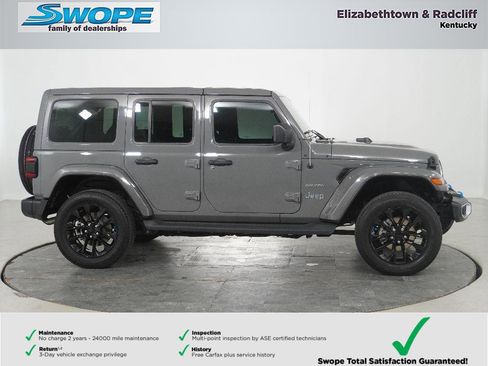 Used 2022 Jeep Wrangler Unlimited Sahara w/ Cold Weather Group AWD/4WD image 3
