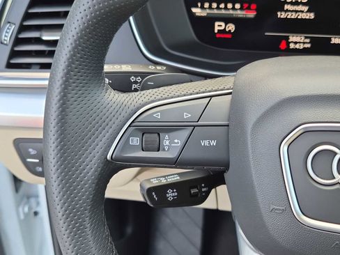 Certified 2025 Audi Q5 2.0T Premium Plus image 21