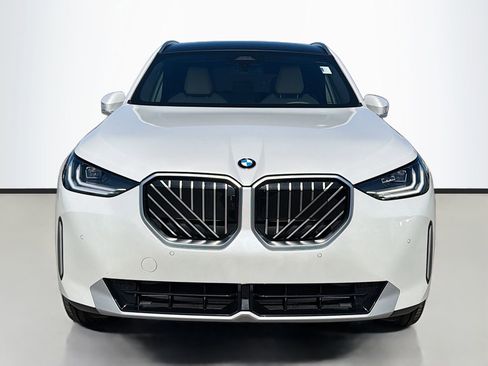 Used 2025 BMW X3 xDrive30i w/ Premium Package image 9