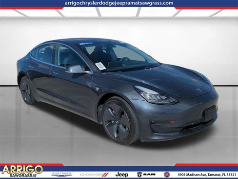Used 2018 Tesla Model 3 Long Range image 1