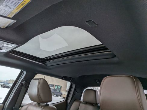 Used 2019 Toyota Tacoma Limited image 14