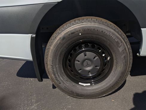 New 2025 Mercedes-Benz Sprinter 2500 image 13