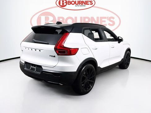 Used 2019 Volvo XC40 T5 R-Design AWD/4WD image 12
