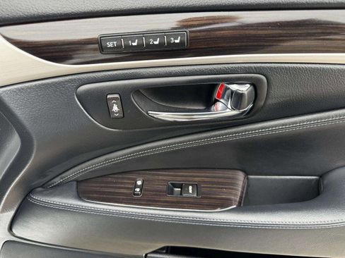 Used 2015 Lexus LS 460 image 48