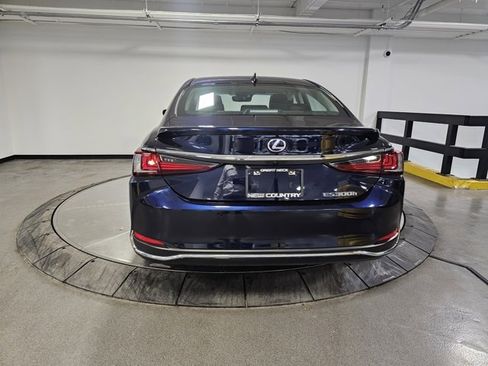 Used 2022 Lexus ES 300h w/ Premium Package image 7