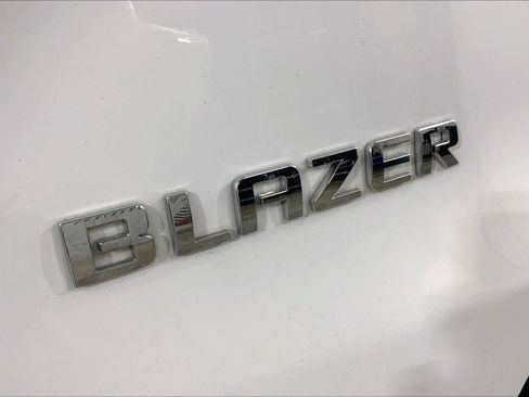 Used 2025 Chevrolet Blazer LT image 8