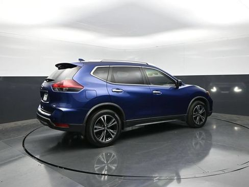 Used 2020 Nissan Rogue SV w/ Premium Package FWD image 7