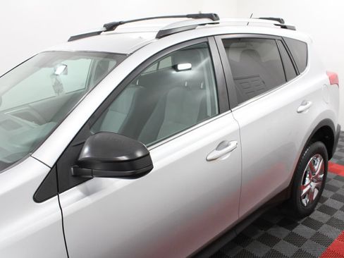 Used 2013 Toyota RAV4 LE AWD/4WD image 9