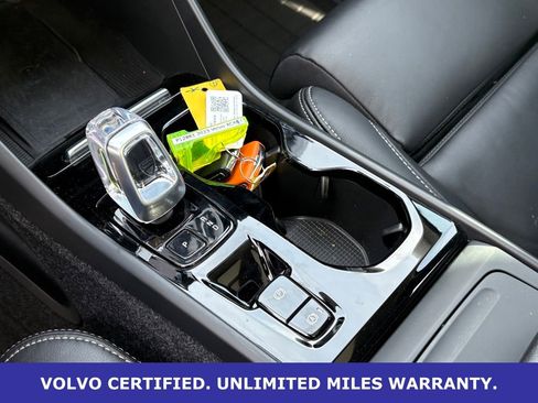 Certified 2023 Volvo XC40 B5 Ultimate w/ Protection Package Premier image 20