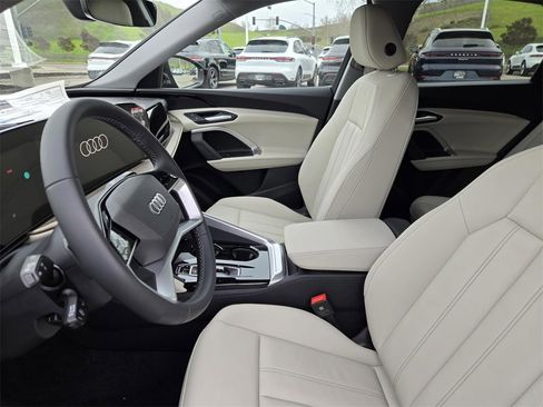 New 2025 Audi Q5 Premium image 26