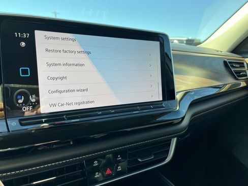 Used 2024 Volkswagen Atlas SE image 44