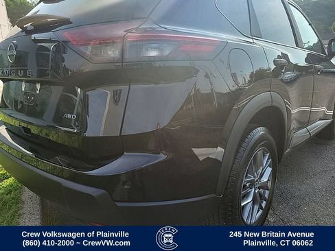 Used 2024 Nissan Rogue S AWD/4WD image 31