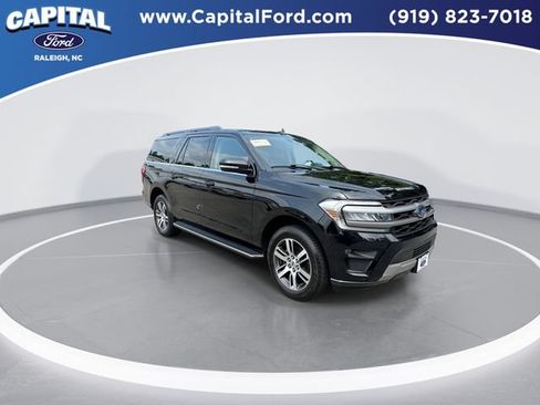 Used 2023 Ford Expedition Max XLT RWD image 2