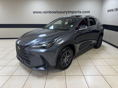 Used 2024 Lexus NX 250 FWD image 3