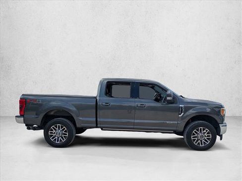 Used 2017 Ford F250 Lariat w/ Lariat Ultimate Package AWD/4WD image 3