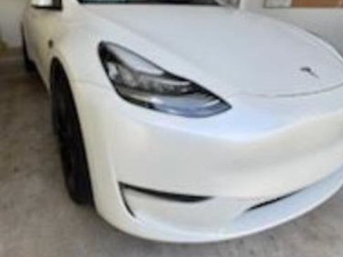 Used 2023 Tesla Model Y Long Range AWD/4WD image 1