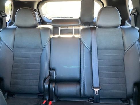 Used 2024 Mitsubishi Outlander 4WD Plug-In Hybrid image 12