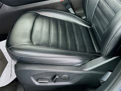 Used 2019 Ford Edge SEL w/ Equipment Group 201A image 20