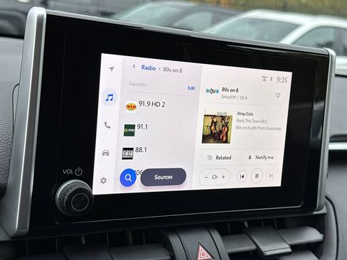 Used 2023 Toyota RAV4 AWD Hybrid image 18