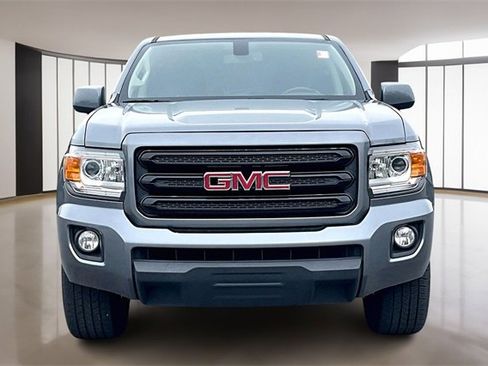 Used 2020 GMC Canyon SLE w/ Elevation Edition image 2