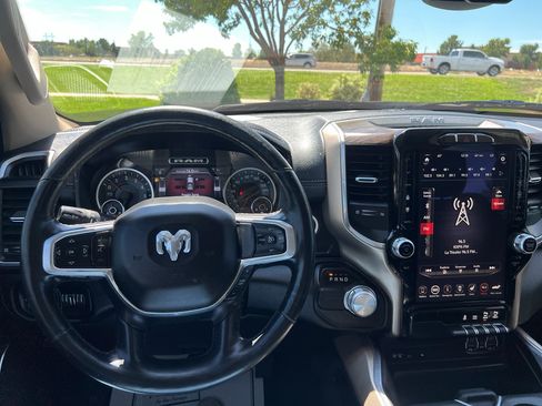 Used 2019 RAM 1500 Laramie RWD image 38