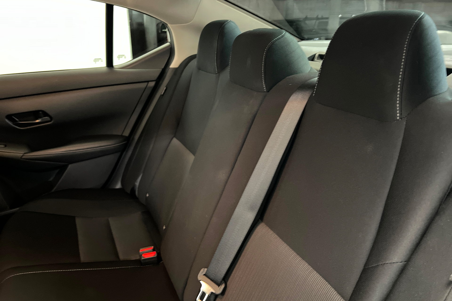 Used 2025 Nissan Sentra SV FWD image 21