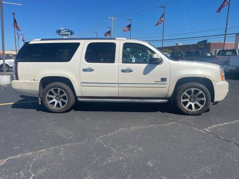 Used 2012 GMC Yukon XL Denali AWD/4WD image 4