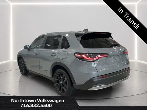Used 2024 Honda HR-V Sport image 3